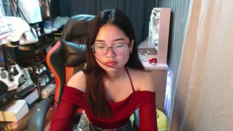 urlovelychinita online show from 10-02-25, 01:56