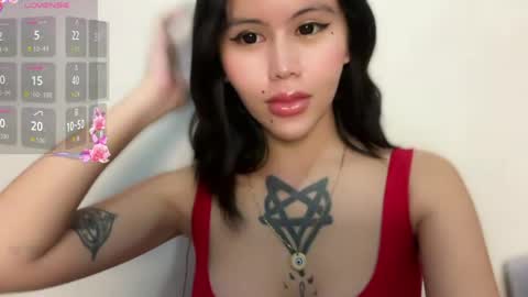 Snapshot of urlovelymd chatting on 05-11-26, 04:04 MD online show from 05-11-26, 04:04