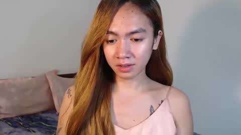 Snapshot of urlovelypinayxxx chatting on 11-29-25, 08:23 MIYA online show from 11-29-25, 08:23