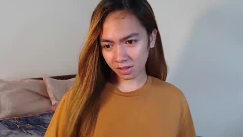 Snapshot of urlovelypinayxxx chatting on 12-02-25, 08:04 MIYA online show from 12-02-25, 08:04