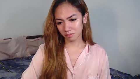 Snapshot of urlovelypinayxxx chatting on 12-15-25, 11:20 MIYA online show from 12-15-25, 11:20