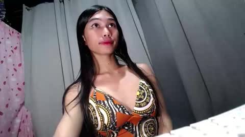 urloverjasmine_xx online show from 04-28-26, 02:33