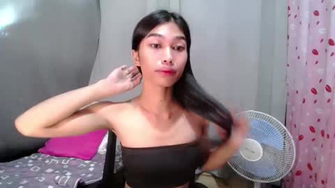 urloverjasmine_xx online show from 05-21-26, 11:56