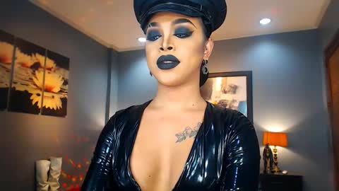 UrMajestyTyra online show from 01-23-25, 02:12