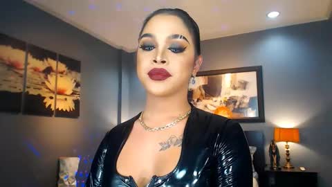 UrMajestyTyra online show from 03-02-25, 06:37