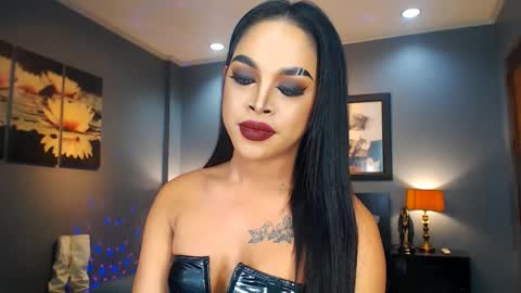 UrMajestyTyra online show from 03-05-25, 07:27