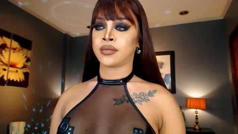 UrMajestyTyra online show from 11-26-25, 01:50