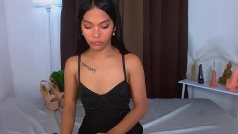 Snapshot of urmistress_sanya chatting on 06-08-26, 04:51 ur fave sanya online show from 06-08-26, 04:51