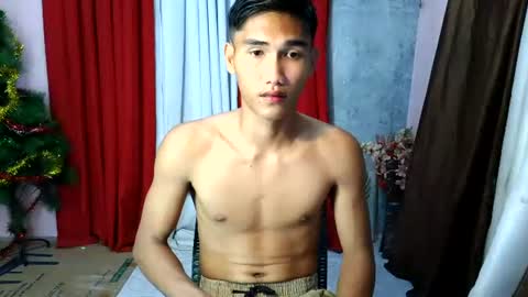 Snapshot of urmoreno_boyxx chatting on 10-19-25, 01:45 JAY online show from 10-19-25, 01:45