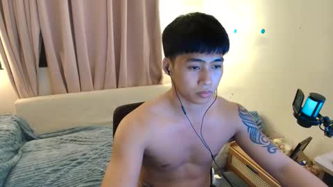 Snapshot of urnatty_guy chatting on 05-15-26, 05:20 ander online show from 05-15-26, 05:20