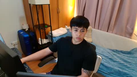 Snapshot of urnatty_guy chatting on 05-25-26, 04:24 ander online show from 05-25-26, 04:24