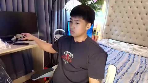 Snapshot of urnatty_guy chatting on 06-07-26, 04:11 ander online show from 06-07-26, 04:11
