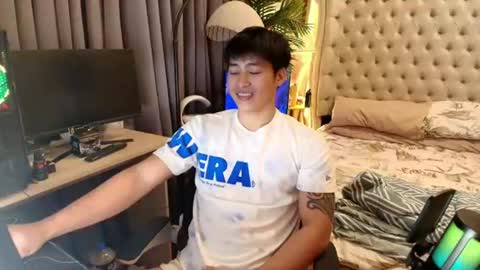 Snapshot of urnatty_guy chatting on 06-29-26, 09:15 ander online show from 06-29-26, 09:15