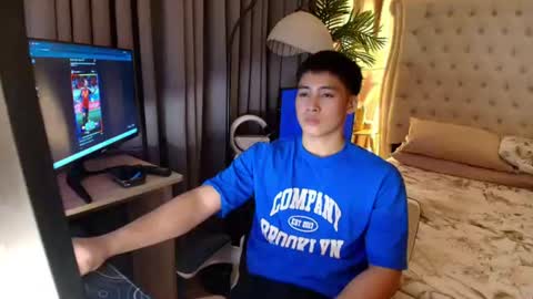 Snapshot of urnatty_guy chatting on 07-03-26, 02:45 ander online show from 07-03-26, 02:45