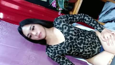 Snapshot of urpinay_girl01 chatting on 06-28-26, 04:40 Ms Ayesha online show from 06-28-26, 04:40
