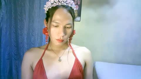queen julia not into CHEAPGUY online show from 02-20-25, 12:25