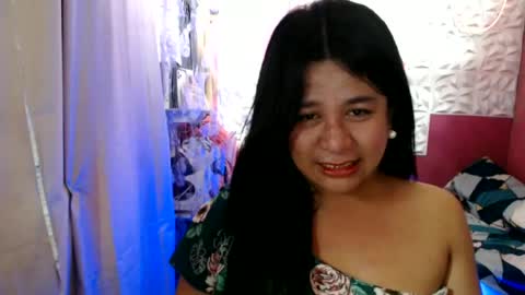 Snapshot of urpinaymistizaxxx chatting on 06-26-26, 04:28 urpinaymistizaxxx online show from 06-26-26, 04:28