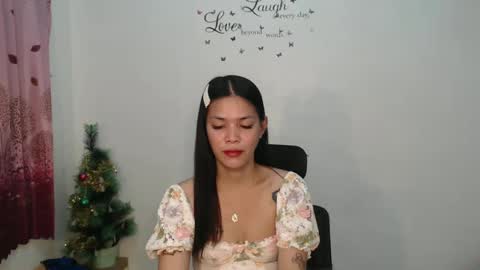 Snapshot of urpreciouspinayxxx chatting on 12-03-24, 11:33 hi im kim online show from 12-03-24, 11:33