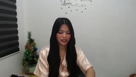 Snapshot of urpreciouspinayxxx chatting on 12-06-24, 12:56 hi im kim online show from 12-06-24, 12:56