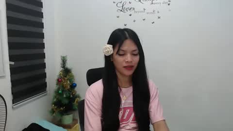 Snapshot of urpreciouspinayxxx chatting on 12-10-24, 01:44 hi im kim online show from 12-10-24, 01:44