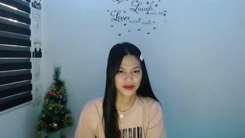 Snapshot of urpreciouspinayxxx chatting on 12-14-24, 01:28 hi im kim online show from 12-14-24, 01:28