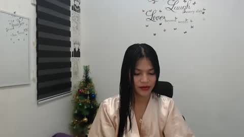 Snapshot of urpreciouspinayxxx chatting on 12-18-24, 09:47 hi im kim online show from 12-18-24, 09:47