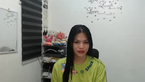 Snapshot of urpreciouspinayxxx chatting on 12-28-24, 09:52 hi im kim online show from 12-28-24, 09:52