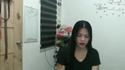 Snapshot of urpreciouspinayxxx chatting on 02-06-25, 11:10 hi im kim online show from 02-06-25, 11:10
