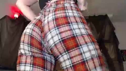 Maxi Mills . My Orgasm is in your hands Private is Open online show from 03-12-26, 02:56