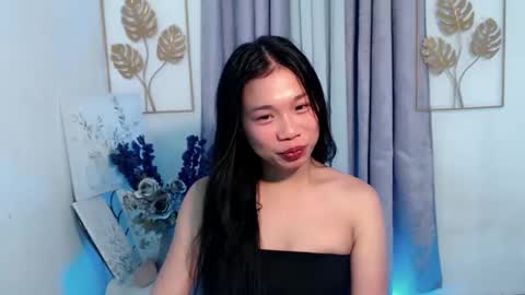 Snapshot of urseductive_llanaxx chatting on 11-11-25, 05:18 JUST CALL ME LLANA online show from 11-11-25, 05:18