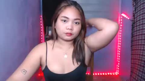 Snapshot of ursexy_ash chatting on 01-18-25, 12:15 ash online show from 01-18-25, 12:15