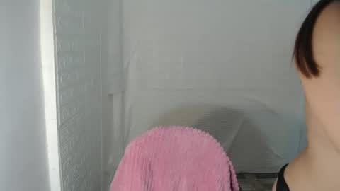 Snapshot of ursexy_ash chatting on 02-20-25, 12:30 ash online show from 02-20-25, 12:30