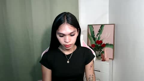 ursweet_zeviixx online show from 10-25-25, 10:23