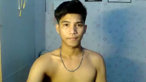 Snapshot of ursweetie_boy chatting on 07-14-26, 02:05 ursweetie_boy online show from 07-14-26, 02:05