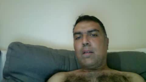 Snapshot of uruk1981 chatting on 10-19-25, 04:02 uruk1981 online show from 10-19-25, 04:02
