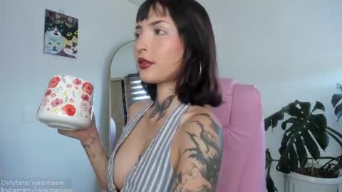    online show from 07-18-26, 02:54