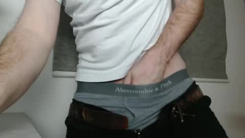 Snapshot of us5030 chatting on 12-26-24, 06:54 US5030 online show from 12-26-24, 06:54