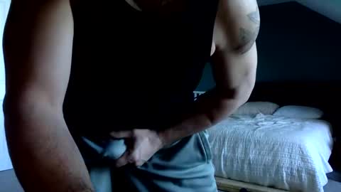 Snapshot of usamalemgj chatting on 01-08-25, 02:35 JayDee20420 online show from 01-08-25, 02:35