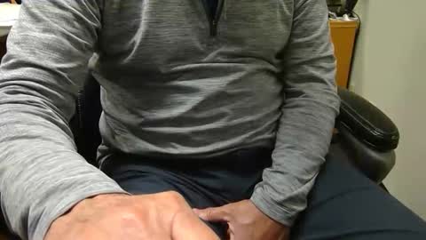 Snapshot of useemie chatting on 11-03-25, 06:09 useemie online show from 11-03-25, 06:09