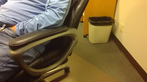 Snapshot of useemie chatting on 11-11-25, 07:25 useemie online show from 11-11-25, 07:25