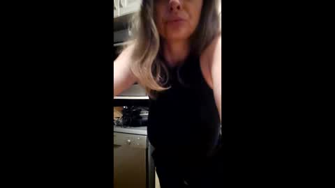 mia online show from 05-13-26, 05:32