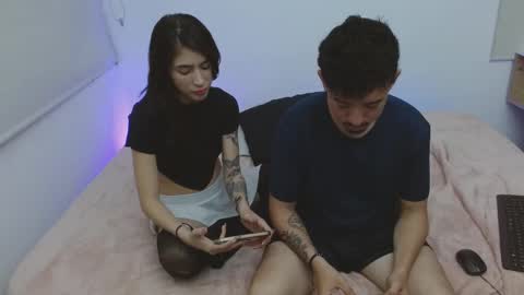 Snapshot of useronlypurple777 chatting on 10-17-25, 04:37 useronlypurple777 online show from 10-17-25, 04:37