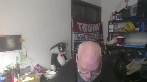 Eric online show from 11-02-25, 02:47