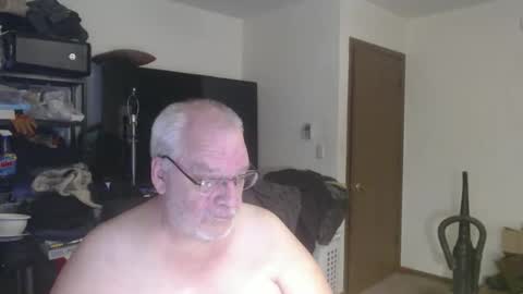 Snapshot of usgoober chatting on 01-19-26, 12:42 Eric online show from 01-19-26, 12:42