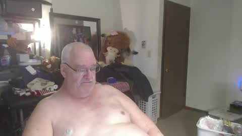 Snapshot of usgoober chatting on 02-18-26, 12:45 Eric online show from 02-18-26, 12:45