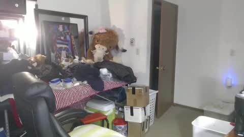 Snapshot of usgoober chatting on 02-27-26, 02:44 Eric online show from 02-27-26, 02:44