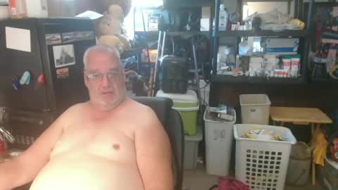 Snapshot of usgoober chatting on 06-29-26, 11:54 Eric online show from 06-29-26, 11:54