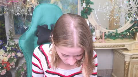 Leila online show from 01-23-25, 05:52