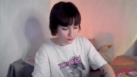 Snapshot of uwujudyosas chatting on 02-05-26, 12:10 Judy online show from 02-05-26, 12:10