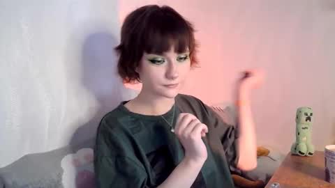 Snapshot of uwujudyosas chatting on 02-13-26, 11:06 Judy online show from 02-13-26, 11:06